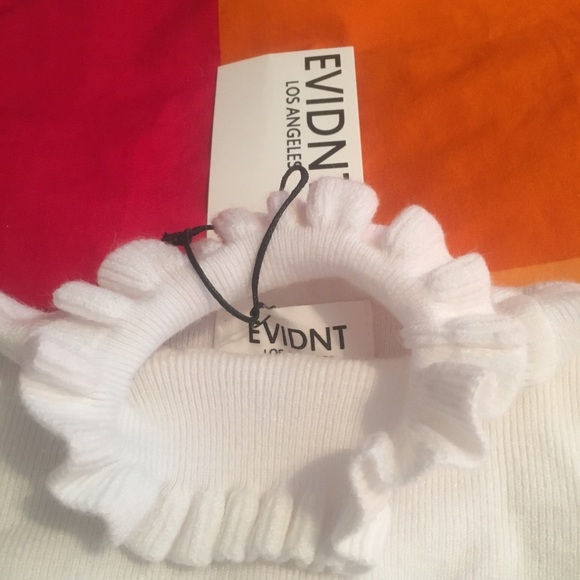 🎉HP🎉 NWT Evident Knit top with bell cuffs - Picture 4 of 4